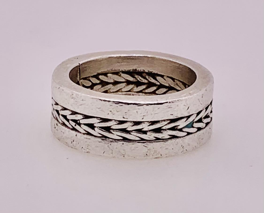 Vintage Lois Hill Sterling Silver Ring.