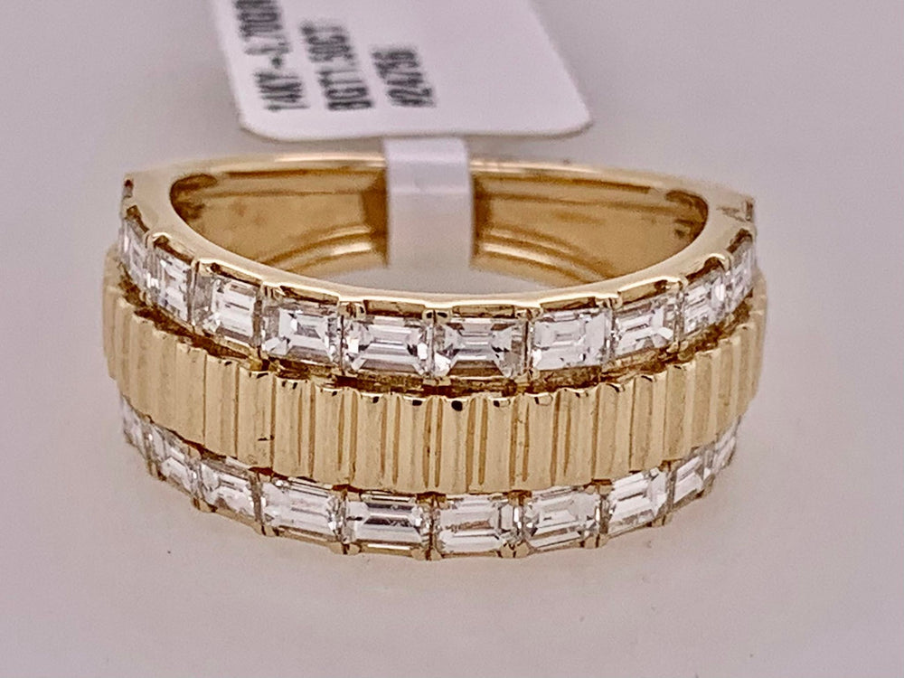 14K Diamond Band Ring