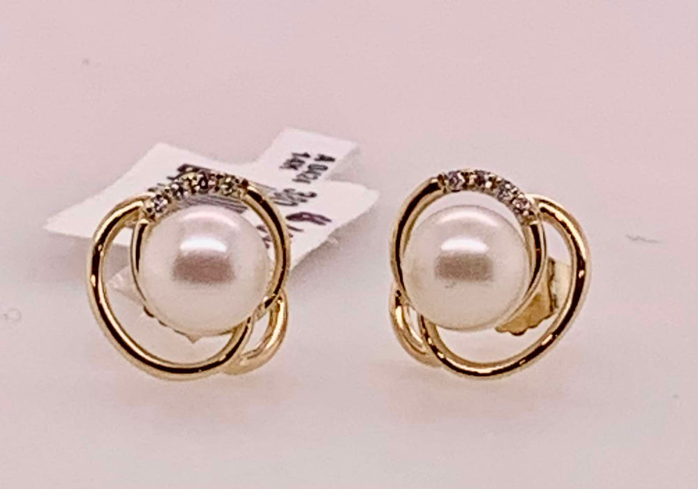 14K Freshwater Pearl & Diamond Earrings