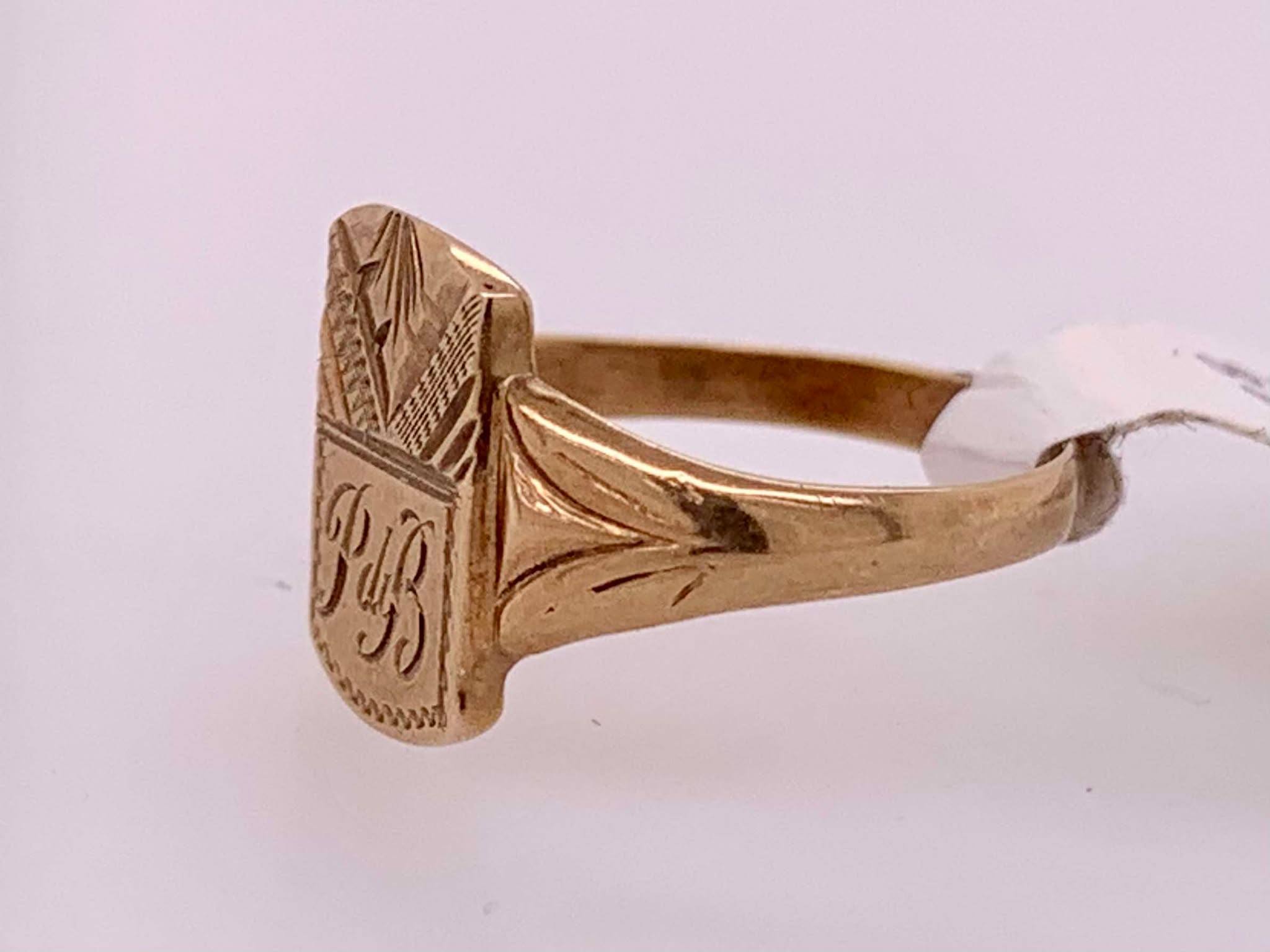 9K Gold Estate Signet Ring