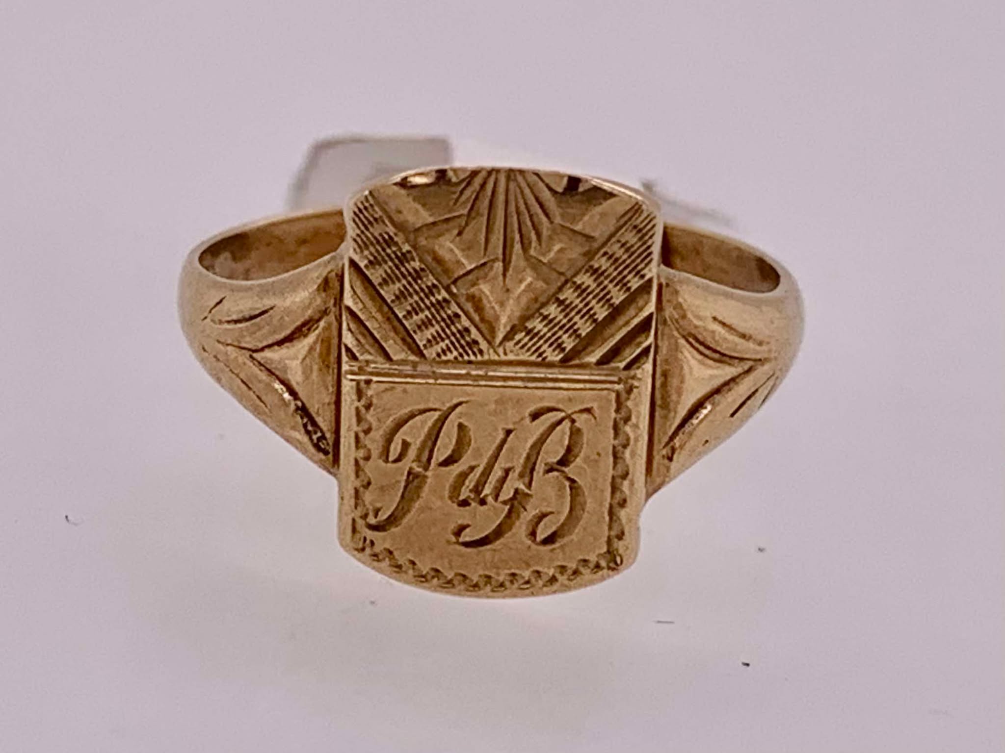 9K Gold Estate Signet Ring