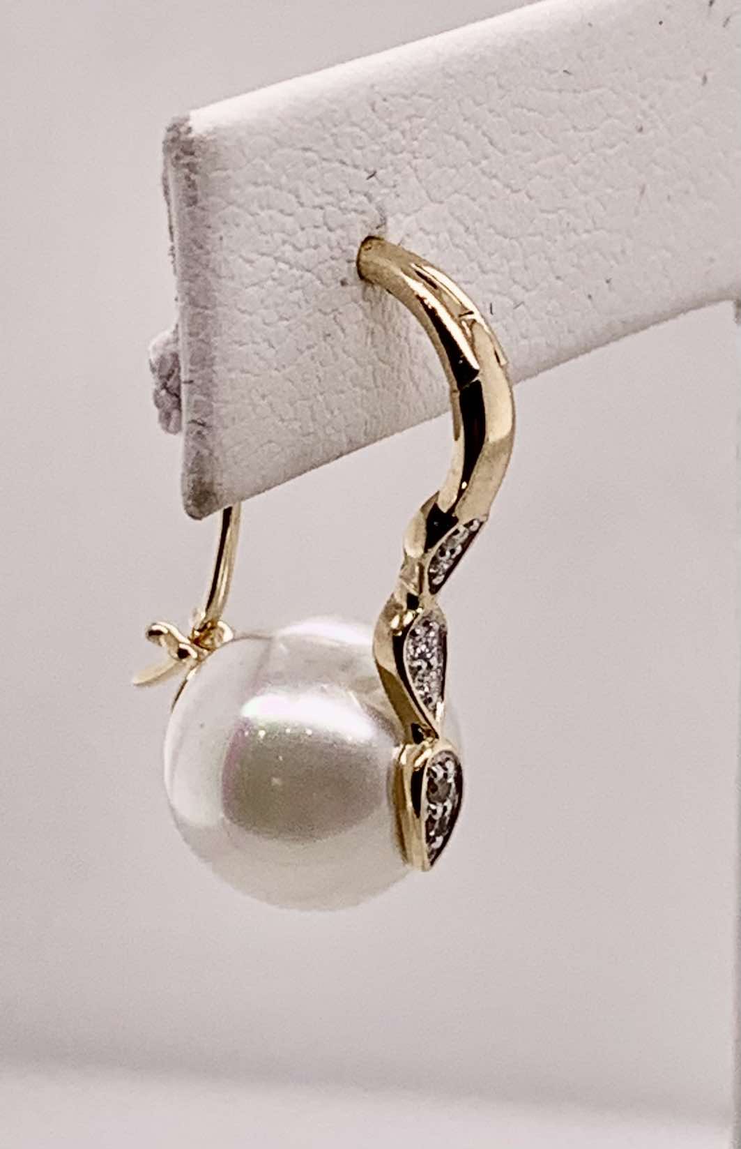 14K Pearl & Diamond Earrings