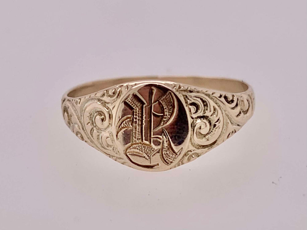 Estate 10K Signet Ring