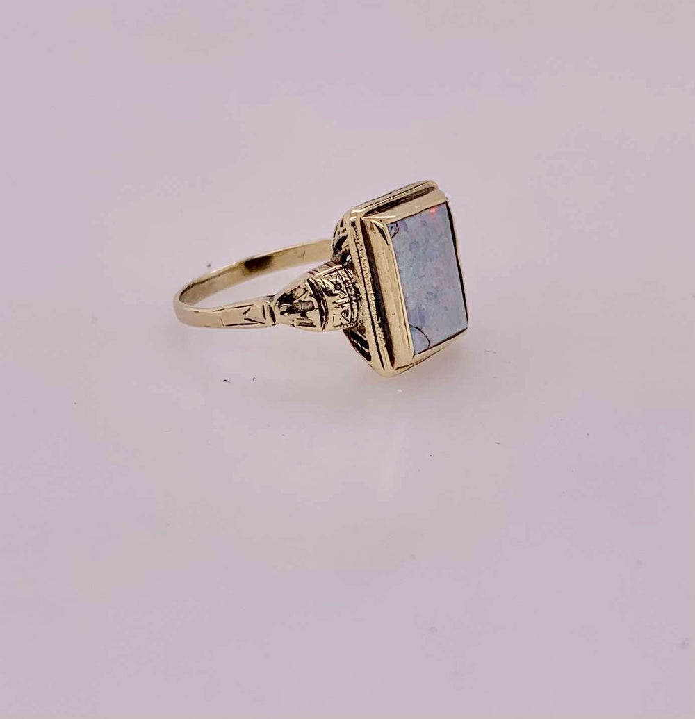 Estate 10K Opal Ring