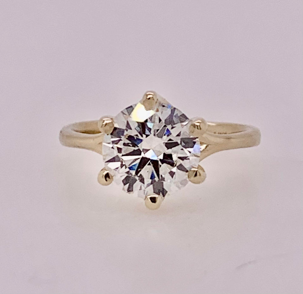 14K Lab Solitaire Ring