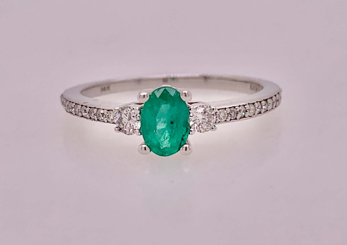 Emerald & Diamond Ring