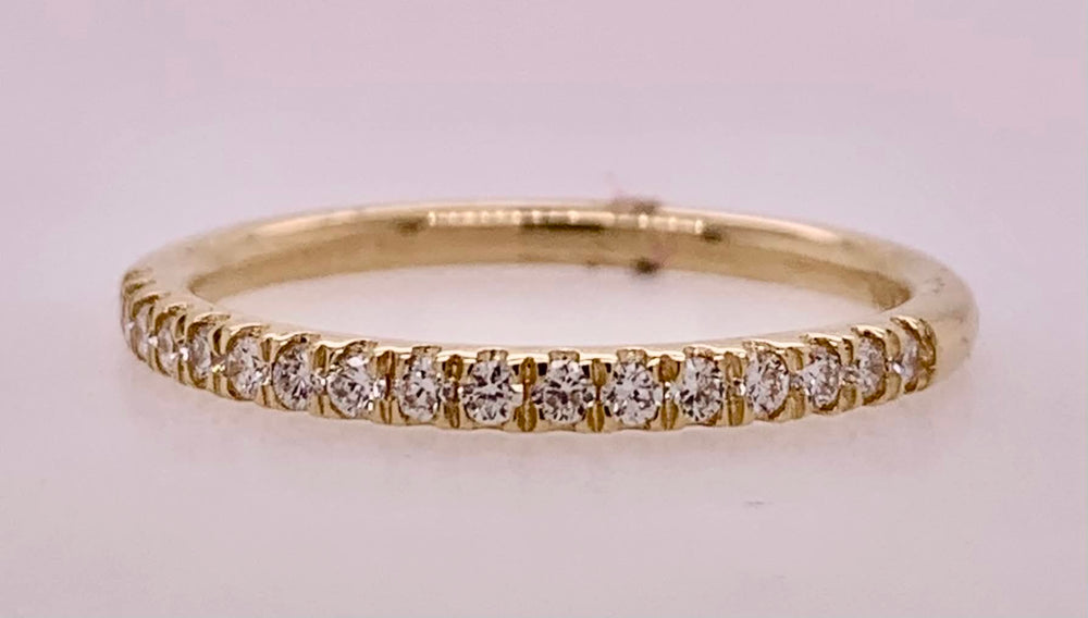14K LAB Diamond Band