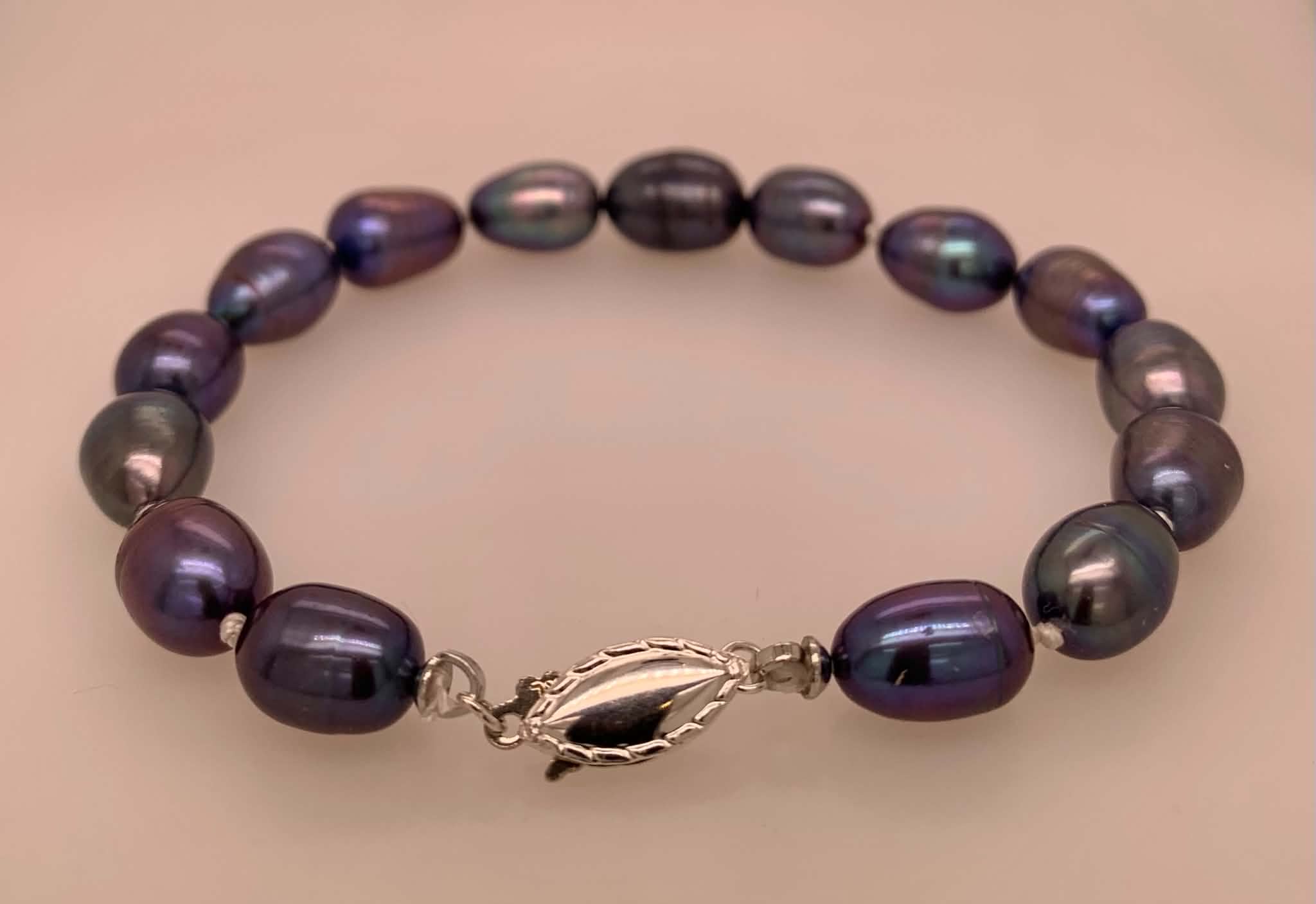 Freshwater Black Pearl Bracelet