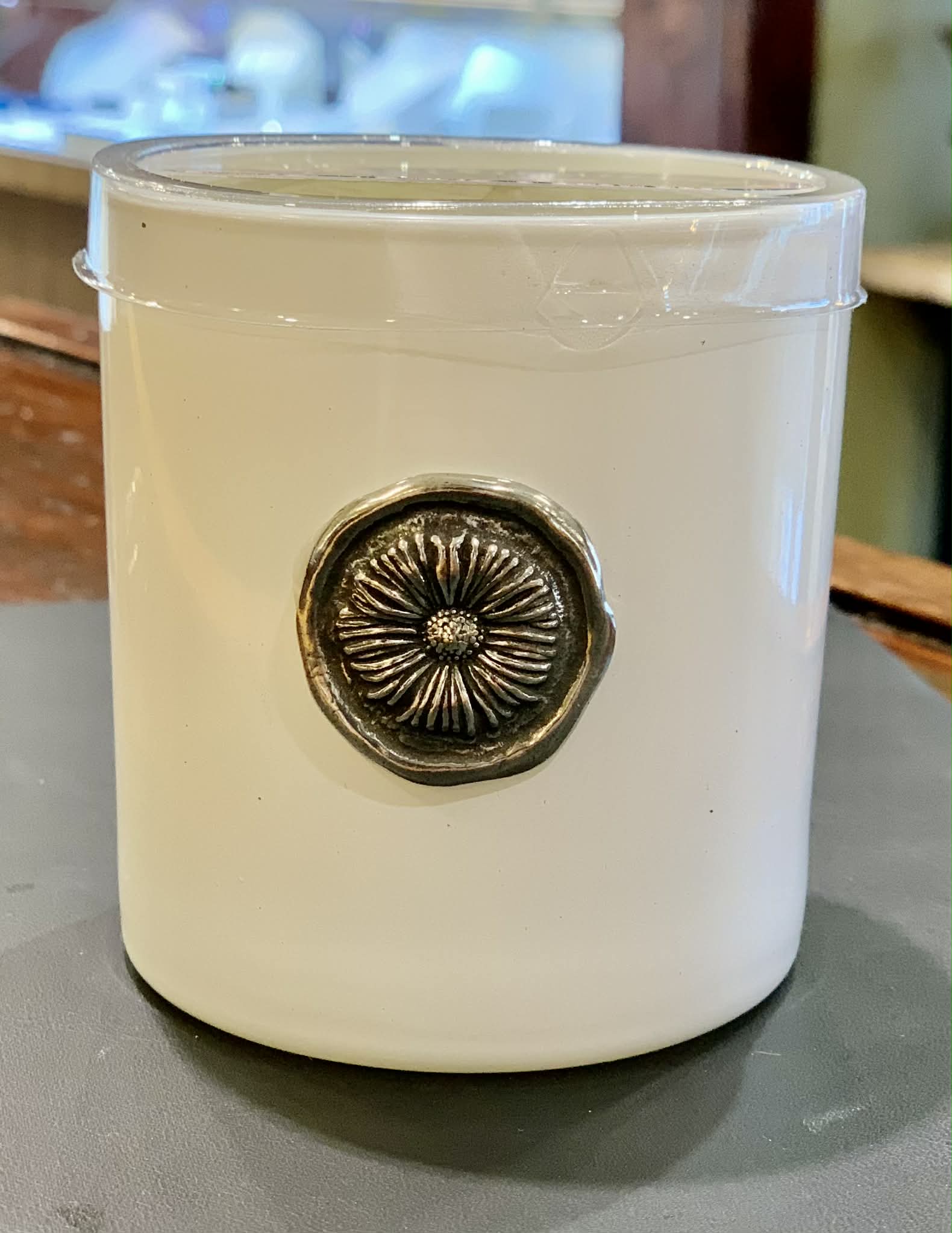Salisbury Daisy Candle