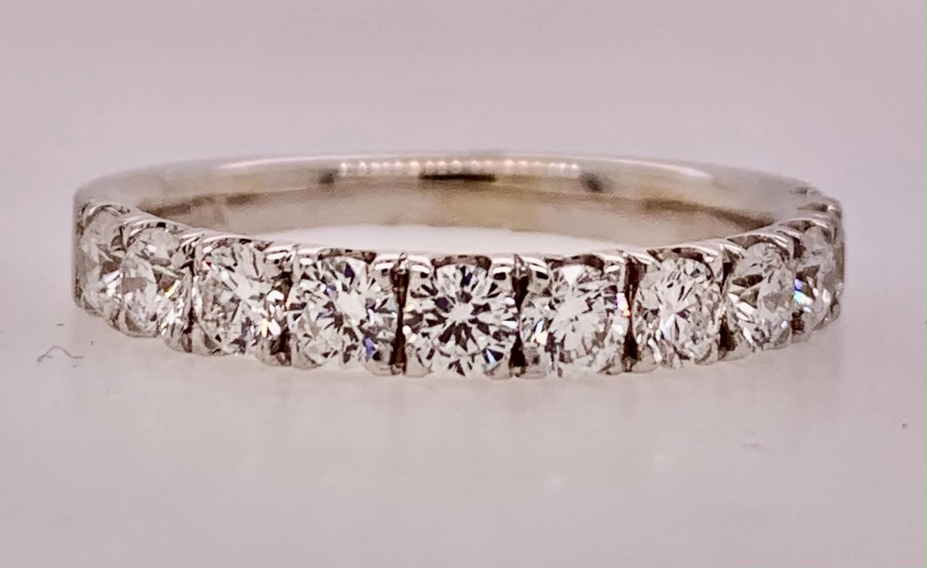 14K LAB Diamond Band
