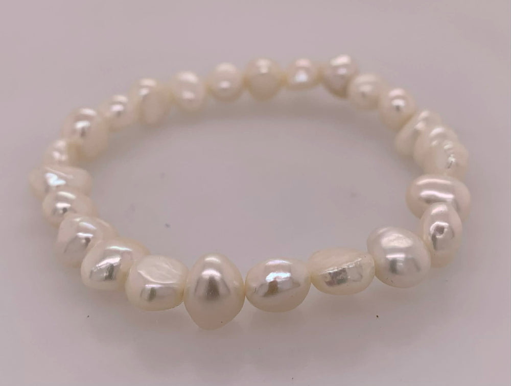 Stretch Freshwater Pearl Bracelet