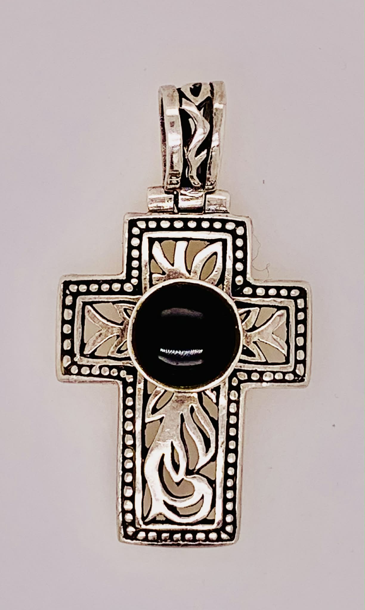 Estate Sterling Silver Black Oynx Pendant