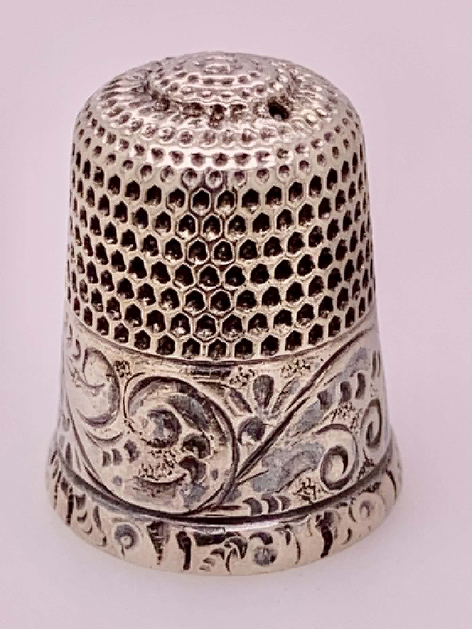 Estate Sterling Silver Thimble