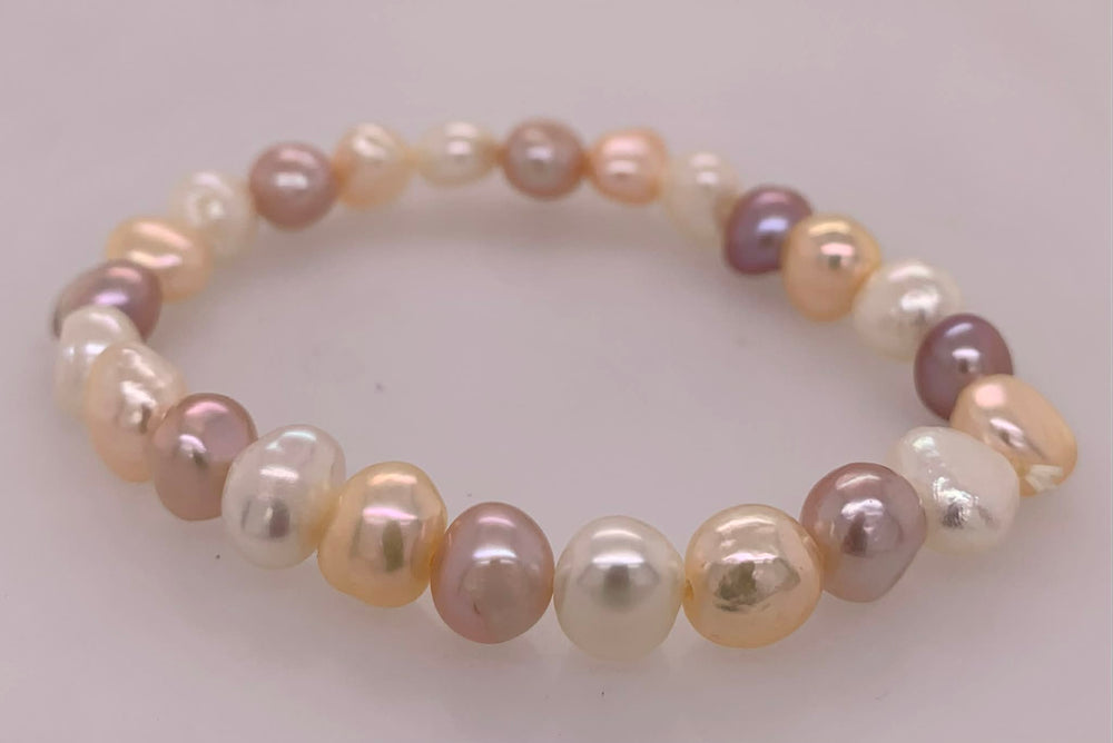 Stretch Freshwater Pearl Bracelet