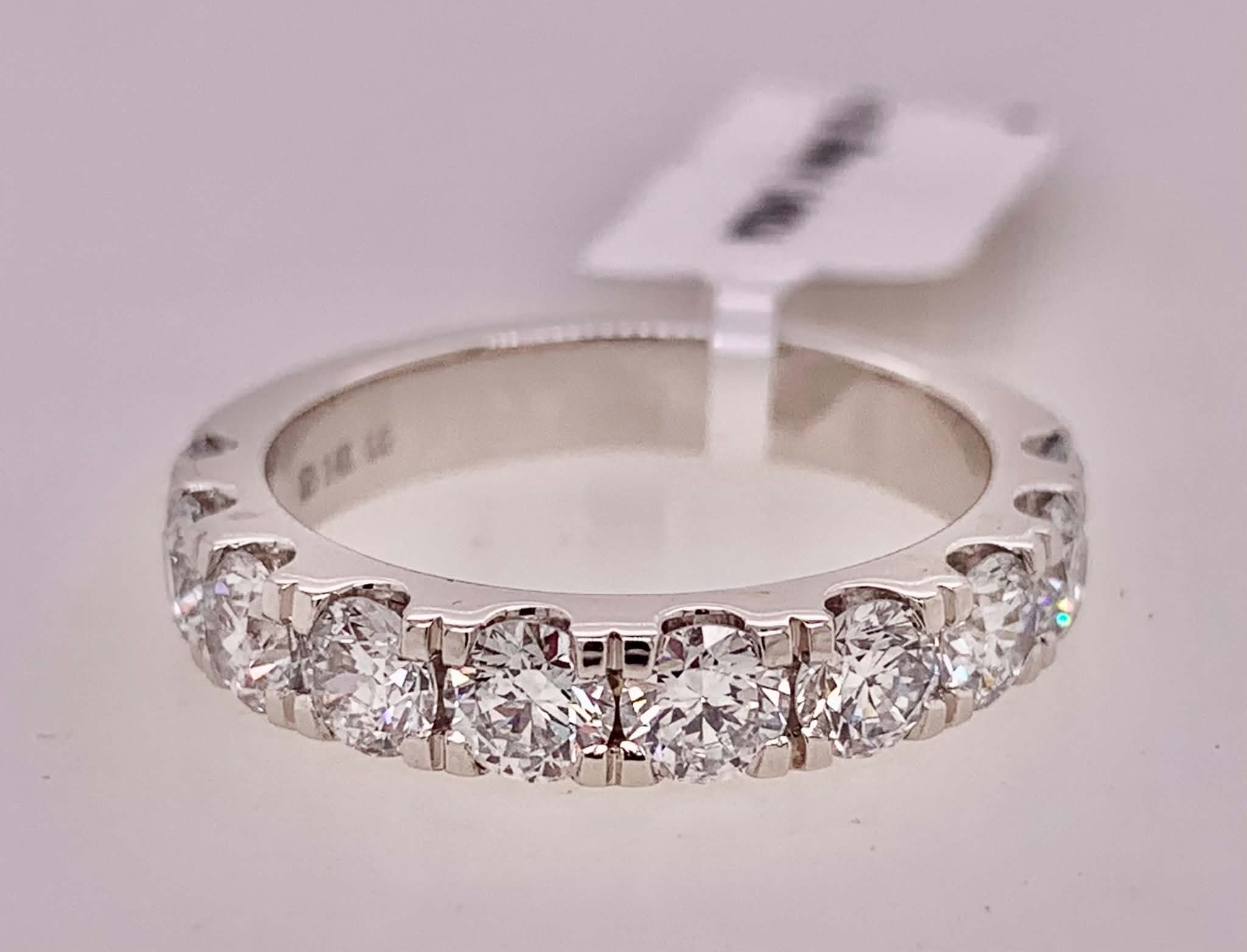 14K LAB Diamond Band