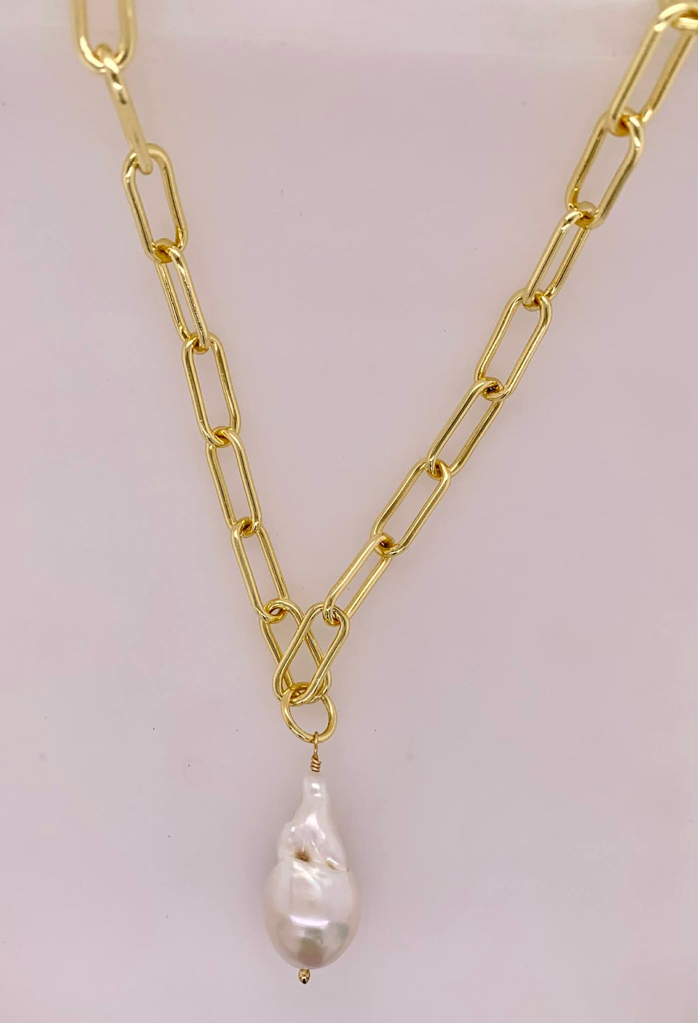 Paloma Pendant Necklace