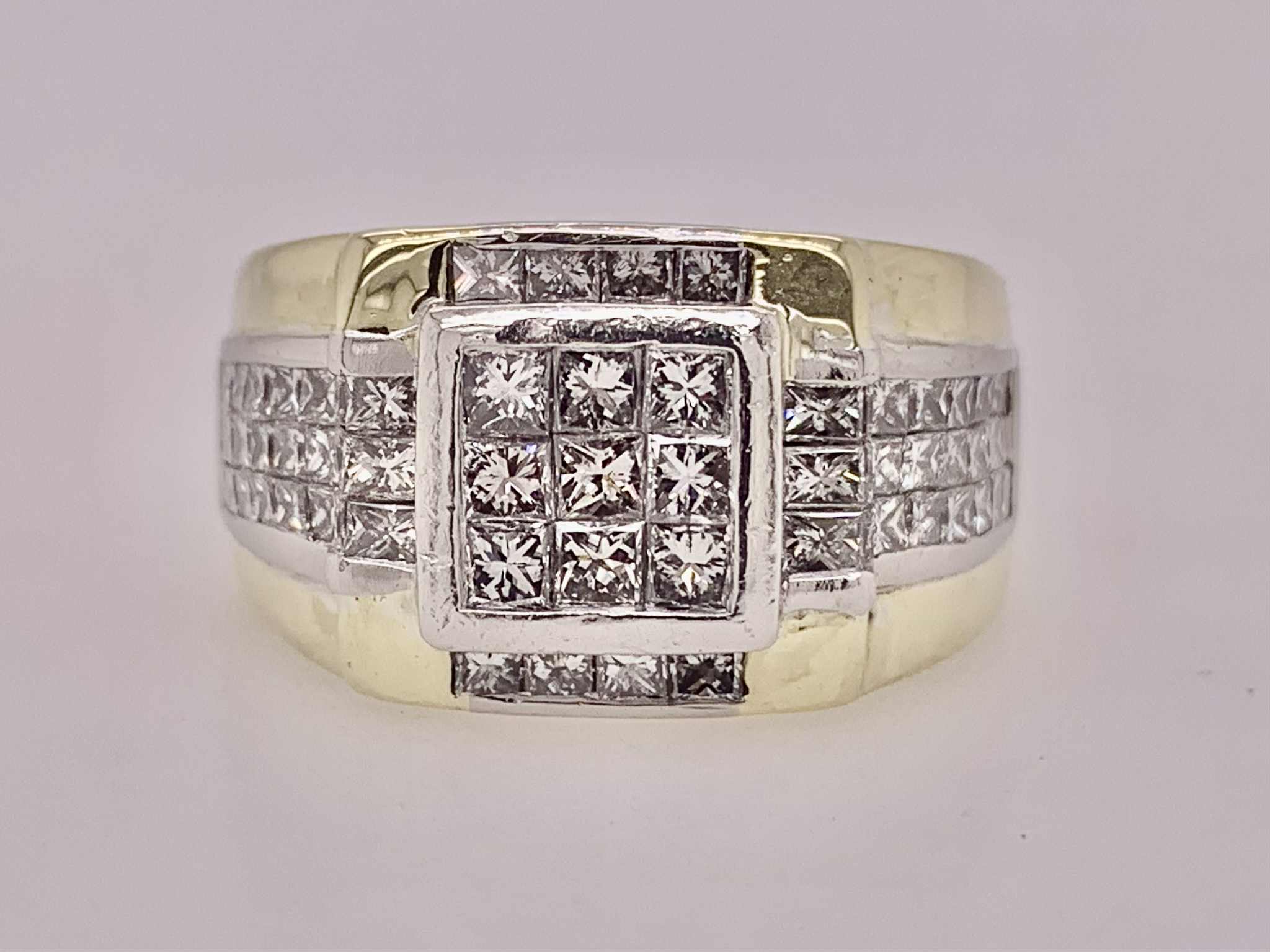 Estate 18K/Platinum Men's Diamond Ring