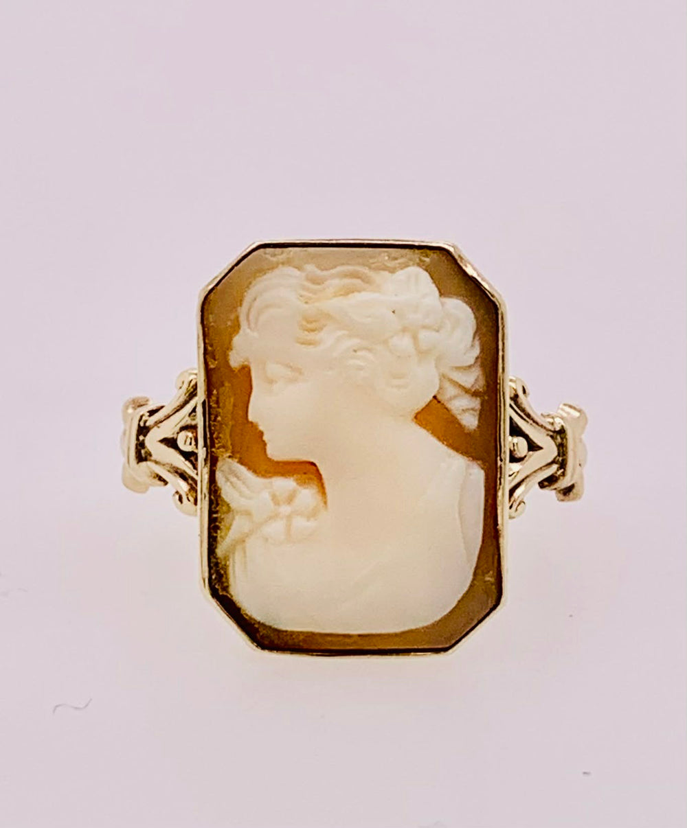 Estate Cameo Ring