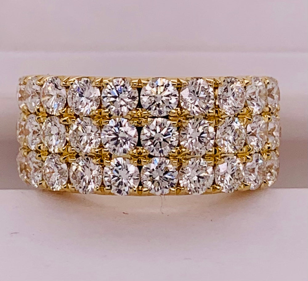 18K Yellow Gold Diamond Band Ring