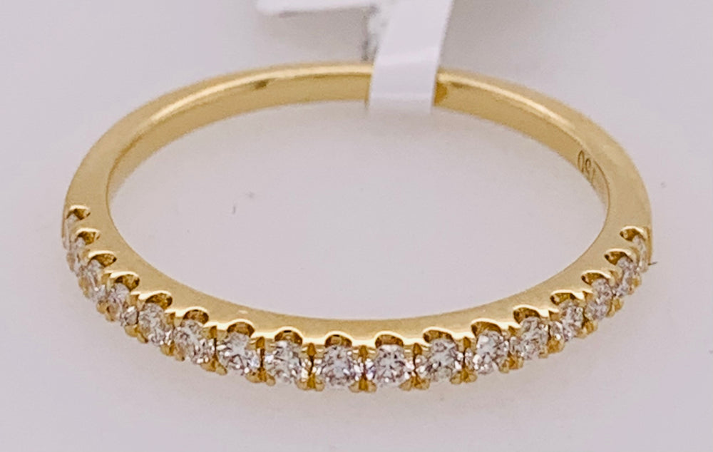 18K Diamond Band