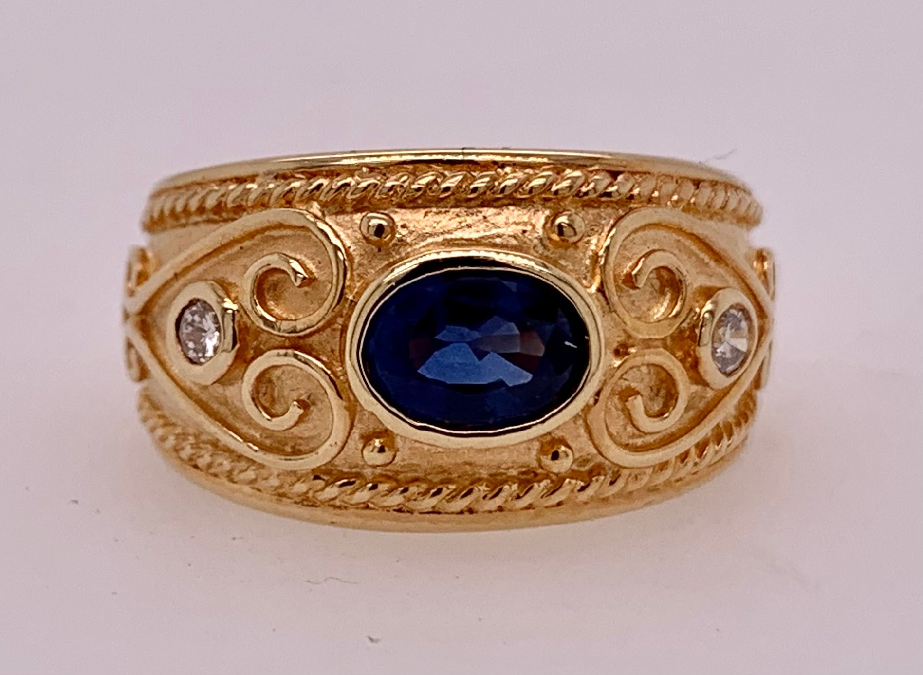 14K Etruscan Design Band