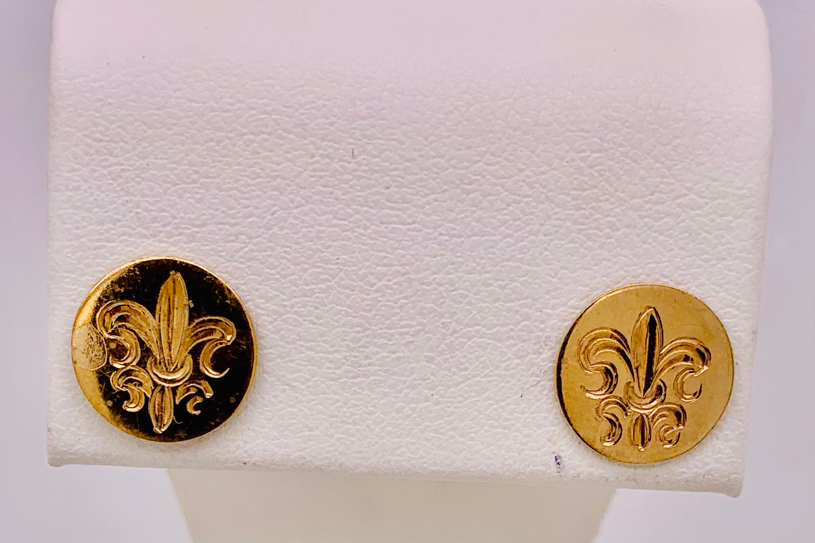 14K Yellow Gold Fleur de lis Earrings.