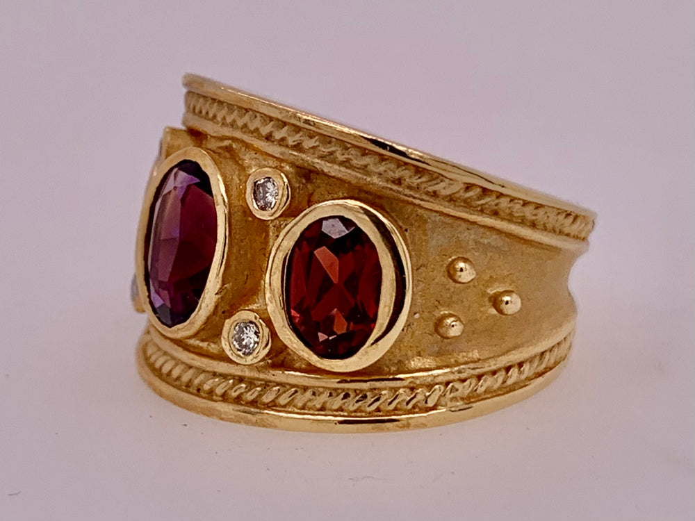 14K Etruscan Design Band