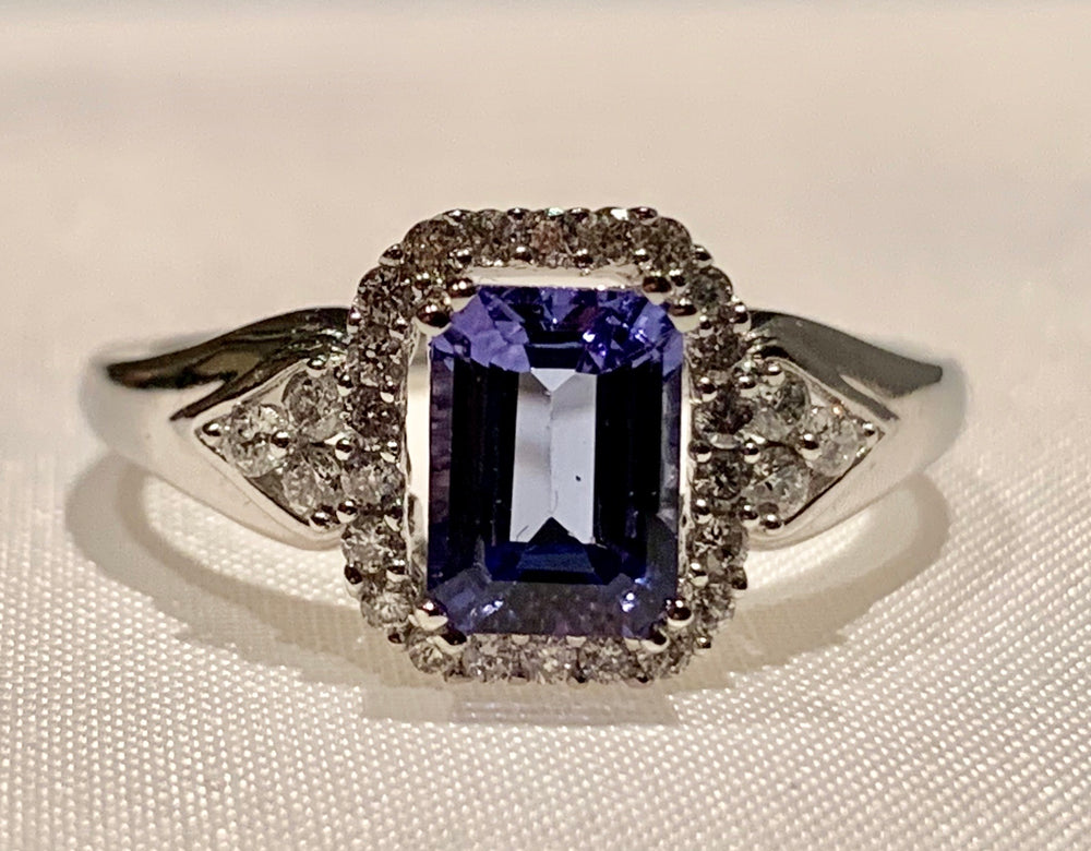 14K WHITE GOLD TANZANITE AND DIAMOND RING